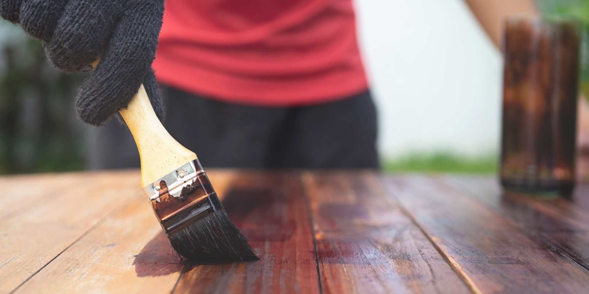 Taras drewniany – jaką farbę wybrać – blog budowlany – poradnik e sklep LUBAR